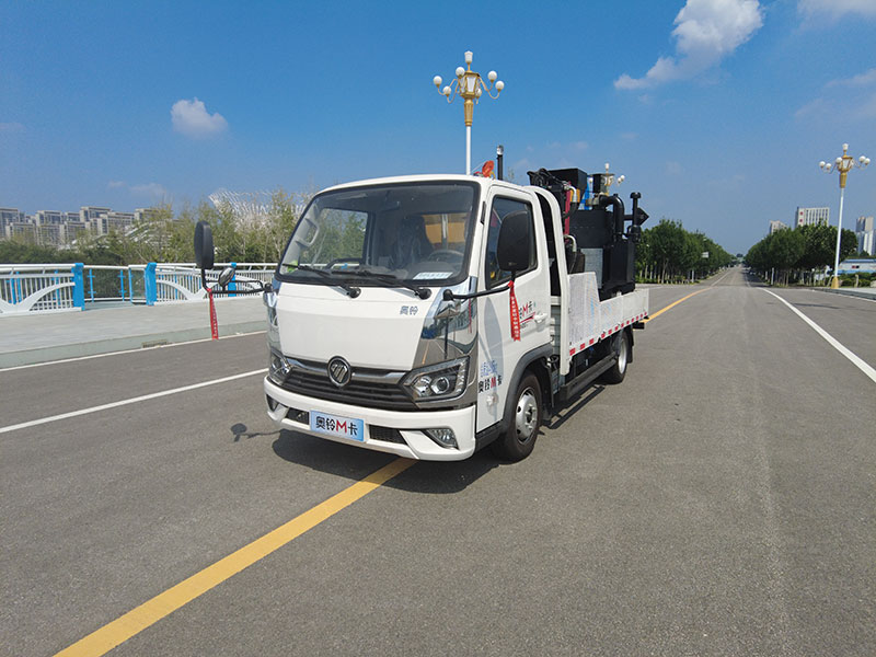 沥青路面热再生修补车